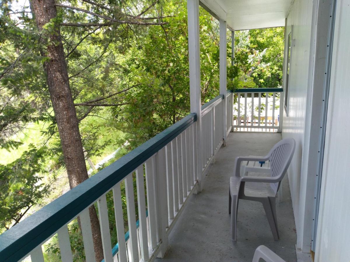 Appletree Inn Radium Hot Springs Luaran gambar