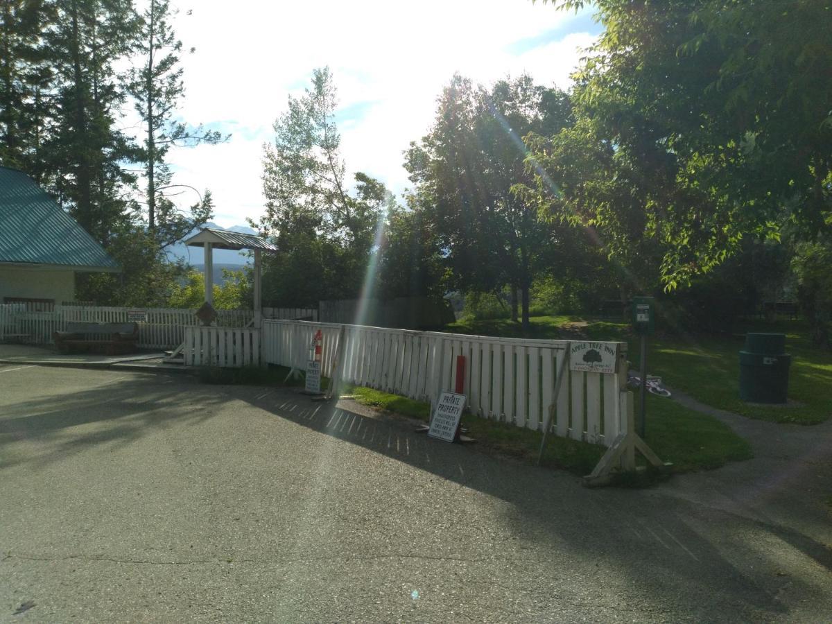 Appletree Inn Radium Hot Springs Luaran gambar