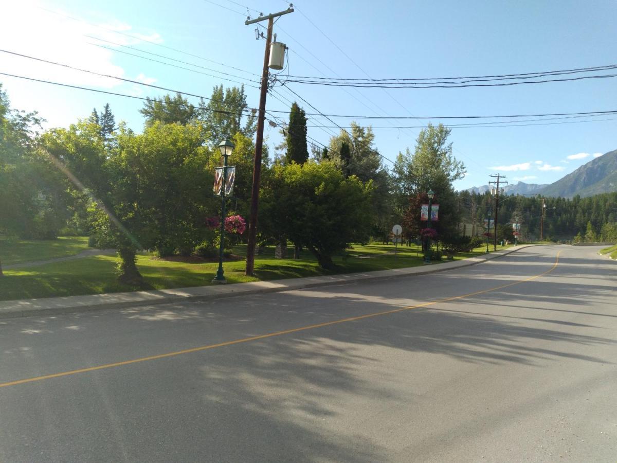 Appletree Inn Radium Hot Springs Luaran gambar