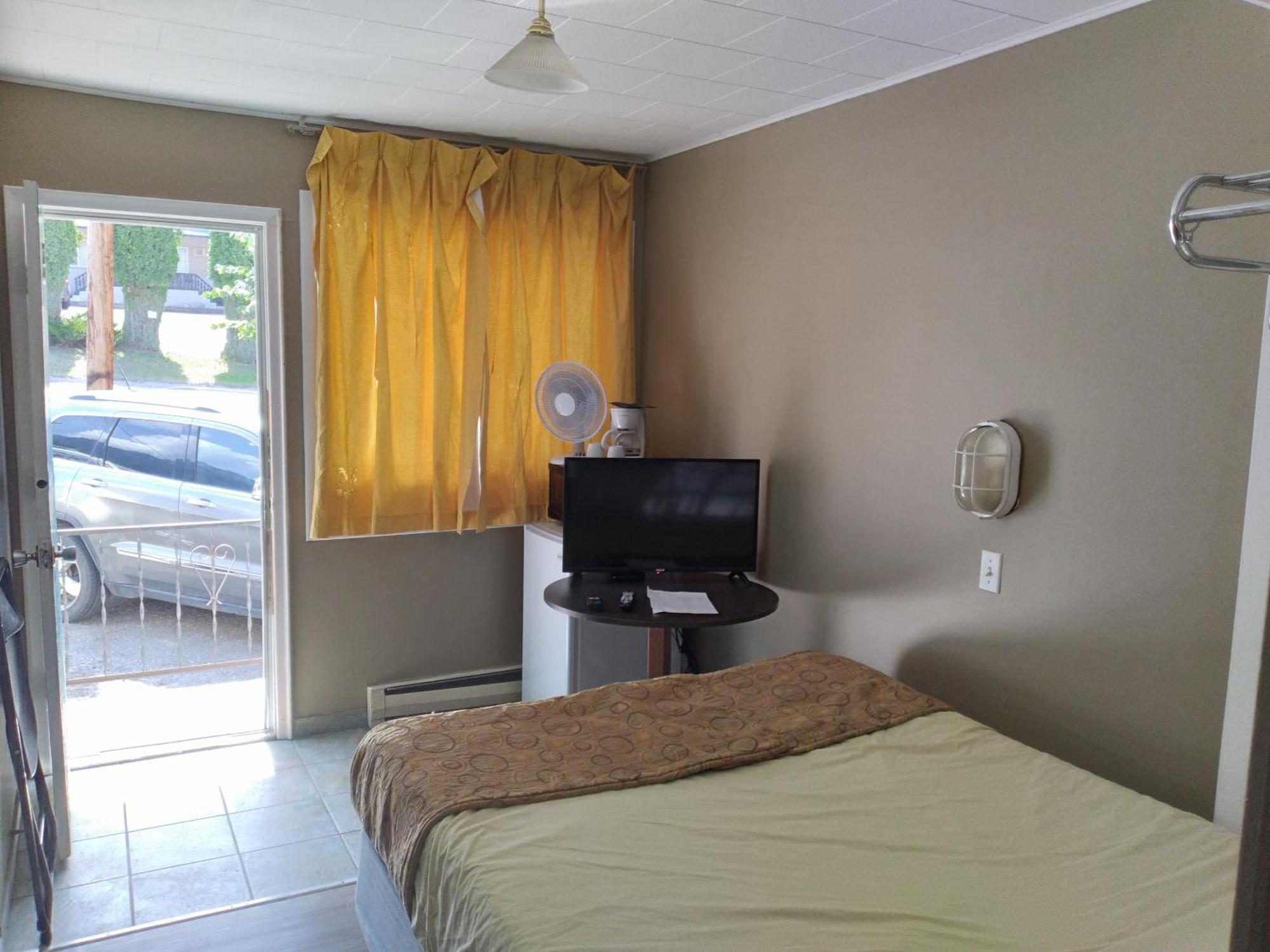 Appletree Inn Radium Hot Springs Bilik gambar