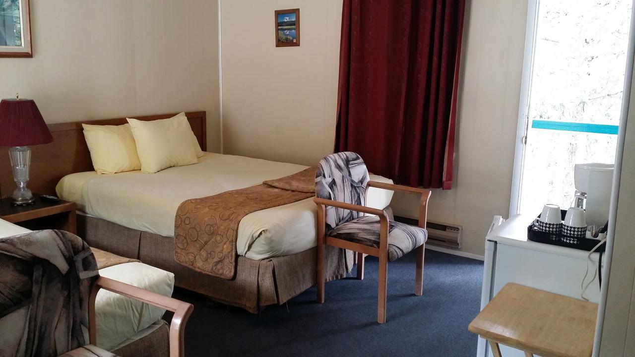 Appletree Inn Radium Hot Springs Luaran gambar