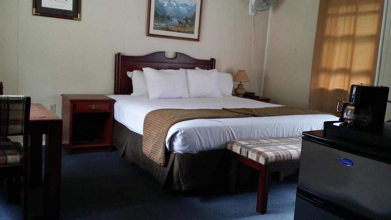 Appletree Inn Radium Hot Springs Luaran gambar